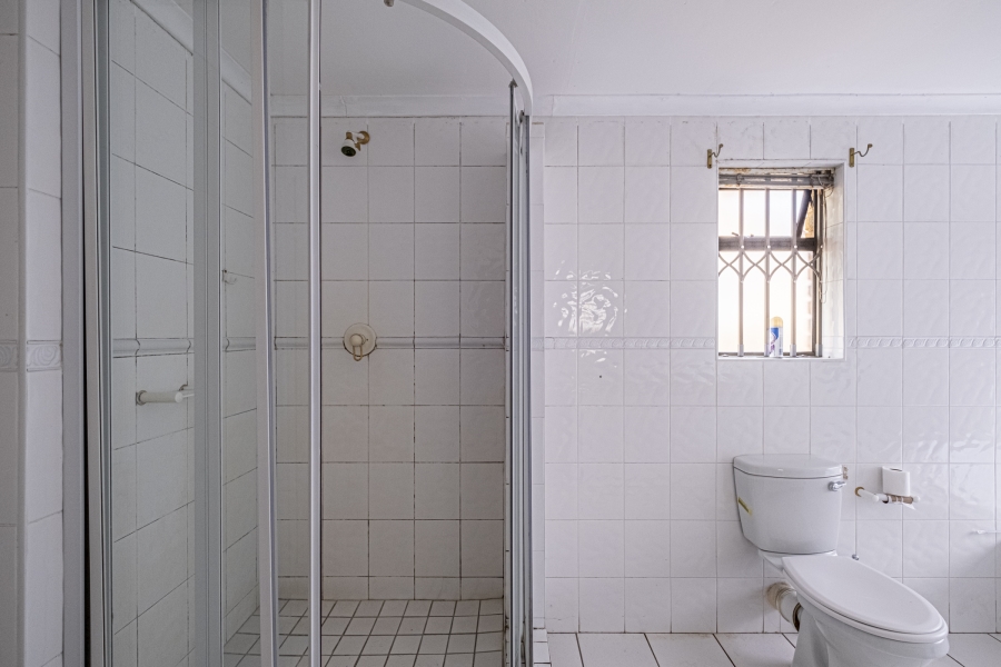 9 Bedroom Property for Sale in Summerstrand Eastern Cape